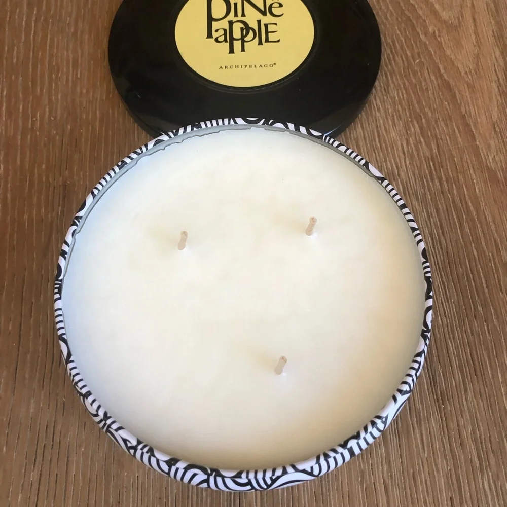 Archipelago amazing candle